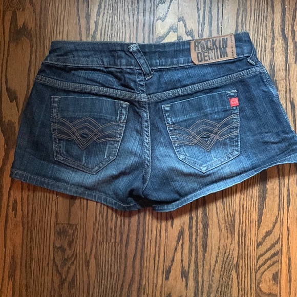 Shorts. Really short shorts. It’s low-waisted - Picture 4 of 5